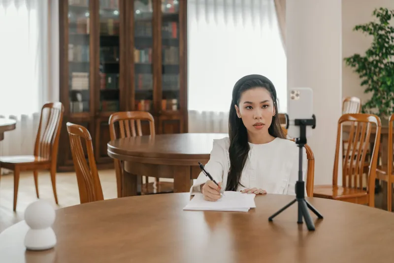 Who Are You Writing For? The Private Page vs. the Public Post